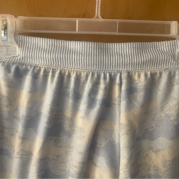 Aeropostale camo shorts - Picture 5 of 5